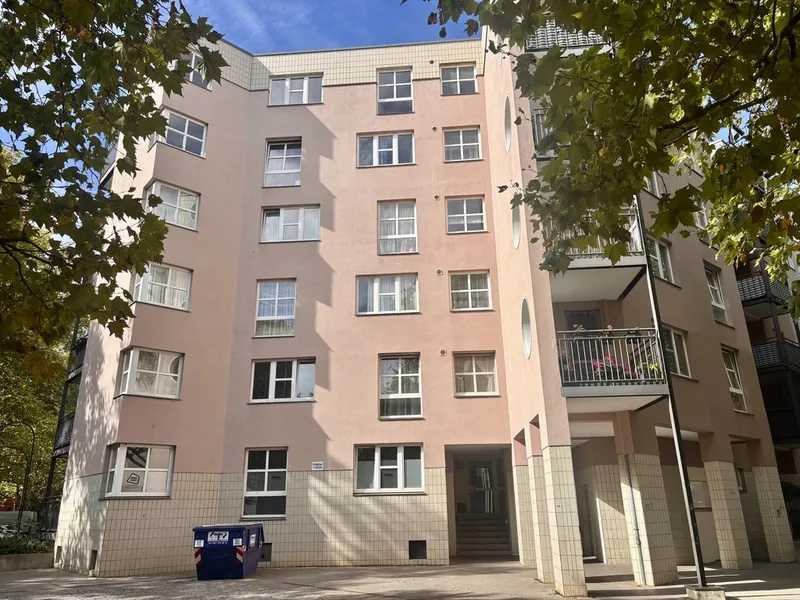 MIT WBS100-140! 3-Zimmer-Wohnung in Neukölln — photo 1